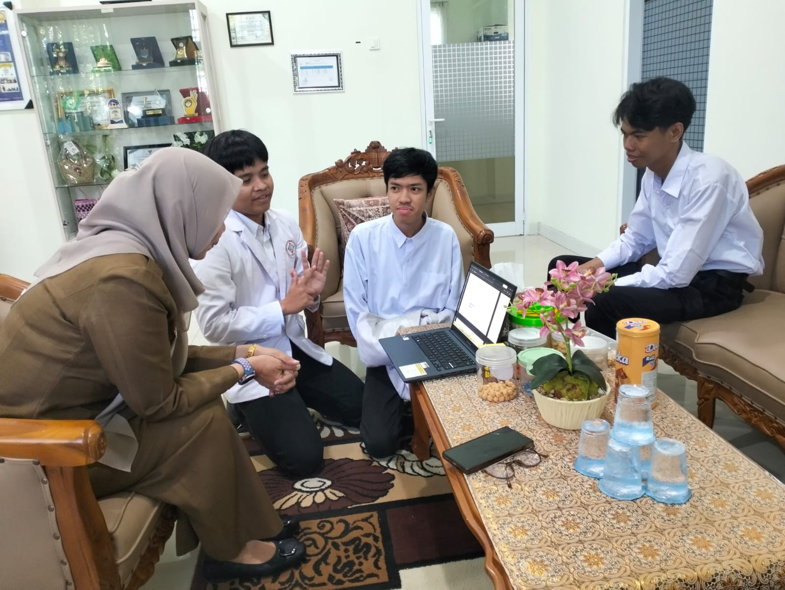 Gambar Slide 7